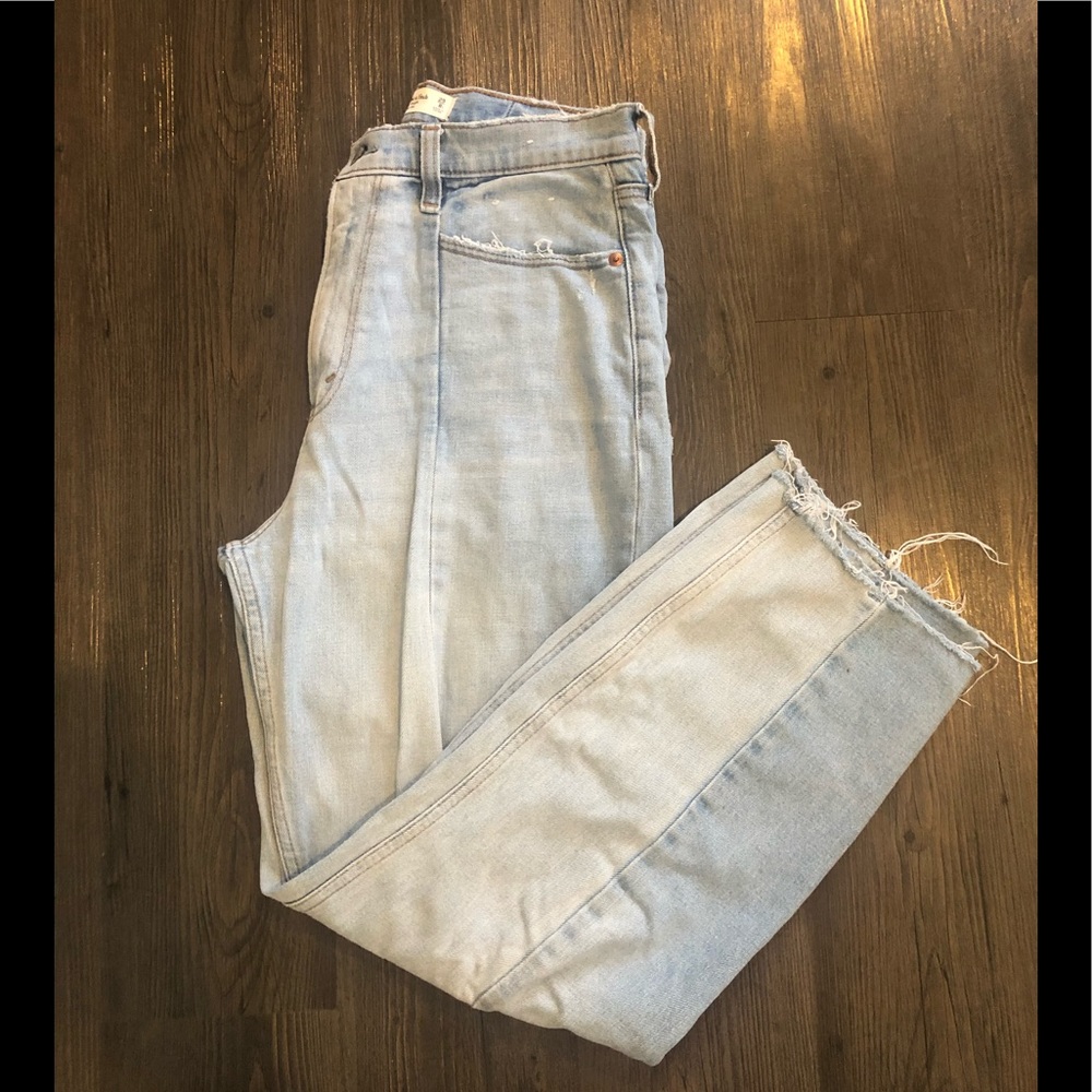 Abercrombie and Fitch Ultra High Rise Ankle Straight